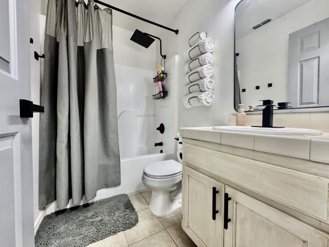 1716 Wingfoot Dr, Yuba City, CA 95993