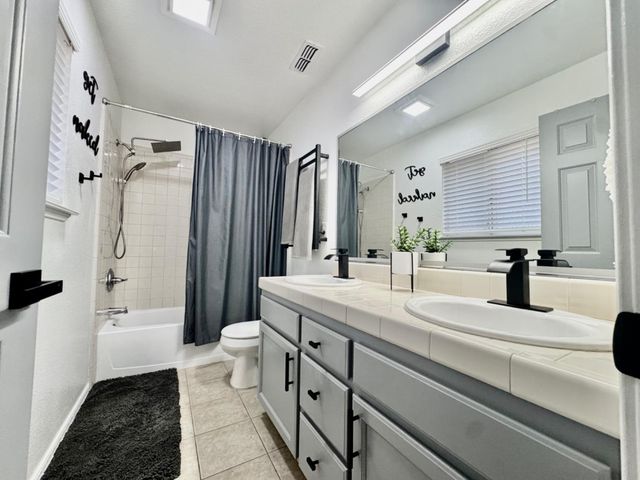 1716 Wingfoot Dr, Yuba City, CA 95993