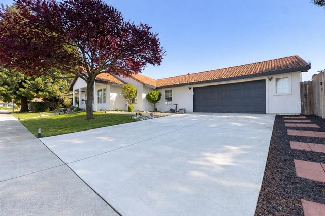 1716 Wingfoot Dr, Yuba City, CA 95993