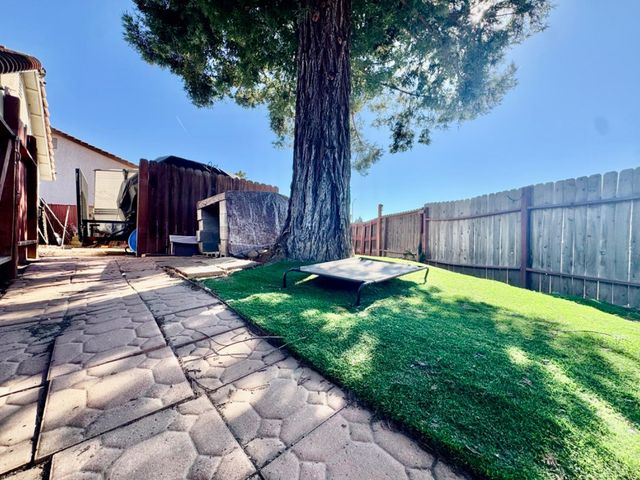 1716 Wingfoot Dr, Yuba City, CA 95993