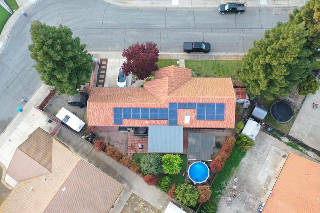 1716 Wingfoot Dr, Yuba City, CA 95993