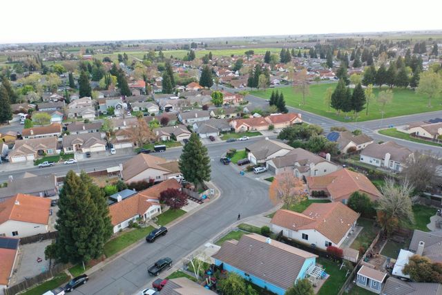 1716 Wingfoot Dr, Yuba City, CA 95993