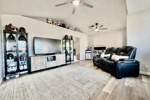 1716 Wingfoot Dr, Yuba City, CA 95993