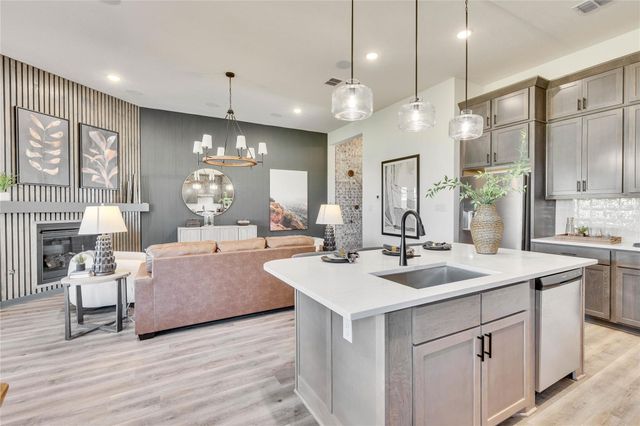105 Edgemoor CV, Georgetown, TX 78628