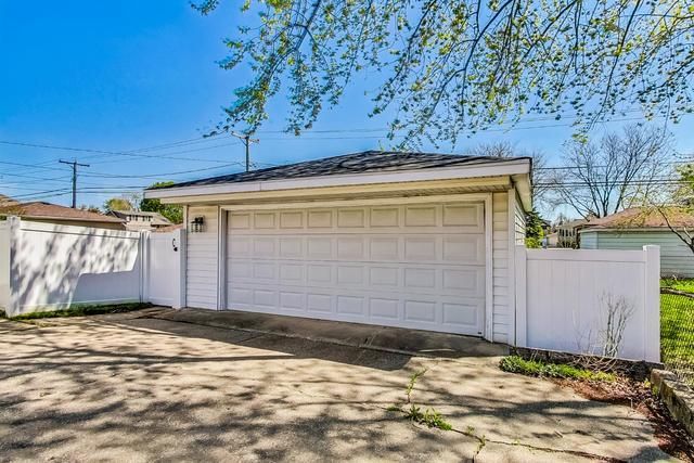 509 N Willow Road, Elmhurst, IL 60126