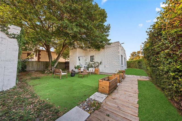 1910 NW 47th St, Miami, FL 33142