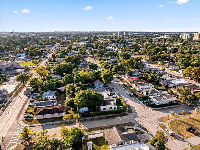 1910 NW 47th St, Miami, FL 33142