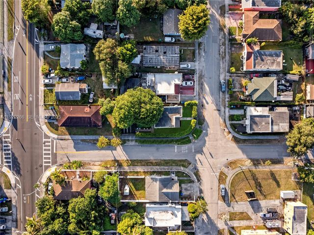 1910 NW 47th St, Miami, FL 33142