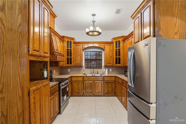 23790 N Val Verde Road, Edinburg, TX 78542