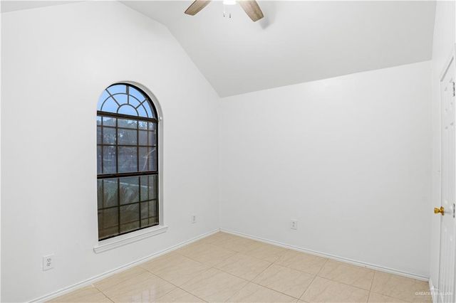 23790 N Val Verde Road, Edinburg, TX 78542