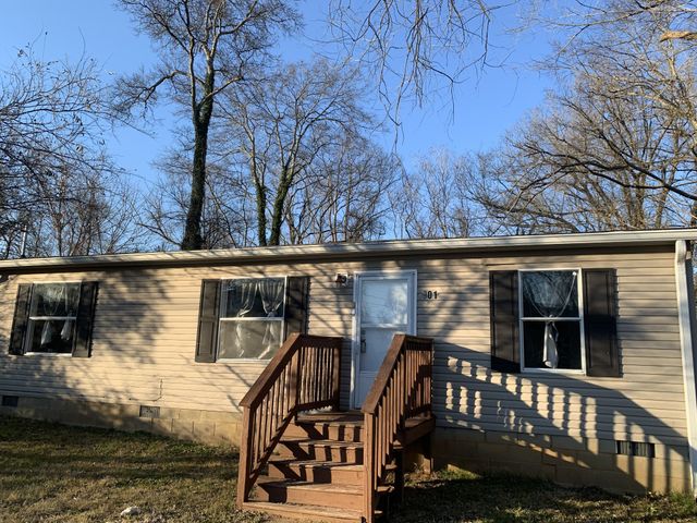 901 E 9th St, Columbia, TN 38401
