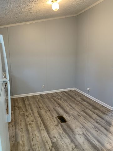 901 E 9th St, Columbia, TN 38401