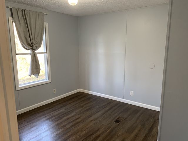 901 E 9th St, Columbia, TN 38401