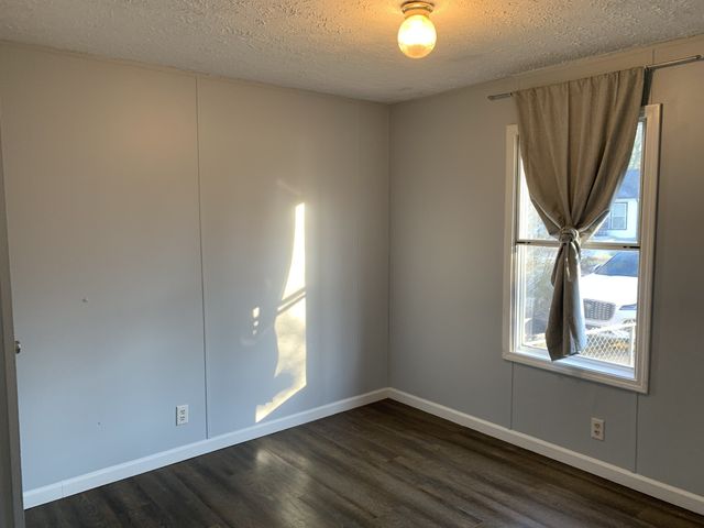 901 E 9th St, Columbia, TN 38401