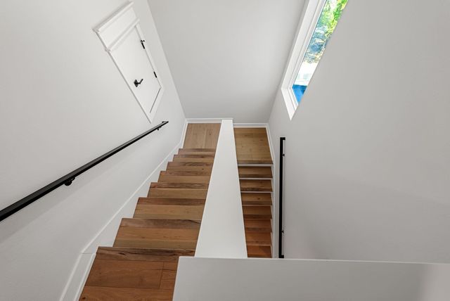 5109 Stone Gate DR 1, Austin, TX 78721