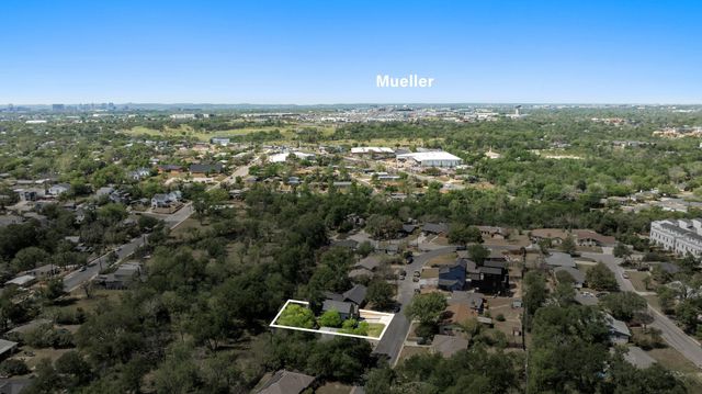 5109 Stone Gate DR 1, Austin, TX 78721