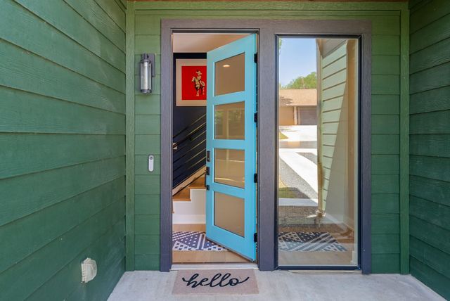 5109 Stone Gate DR 1, Austin, TX 78721