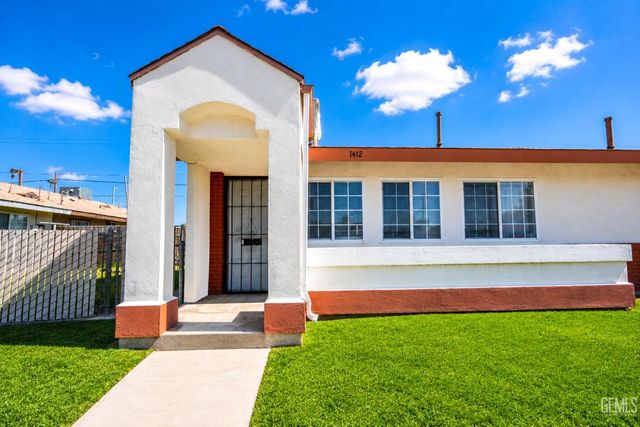 1412 E 11th Street, Bakersfield, CA 93307