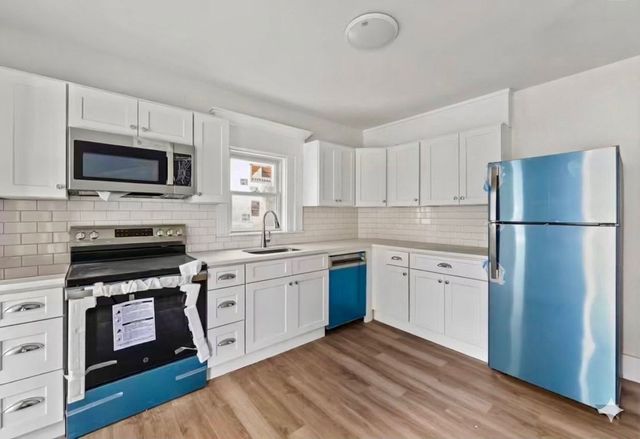 22 Goldsmith Street 1, Littleton, MA 01460
