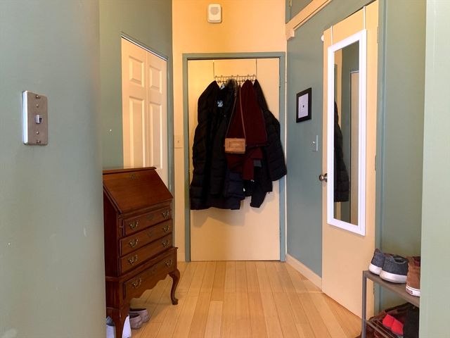 12 Stoneholm 521, Boston, MA 02115