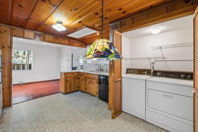 8965 Redwood Drive, Ben Lomond, CA 95005