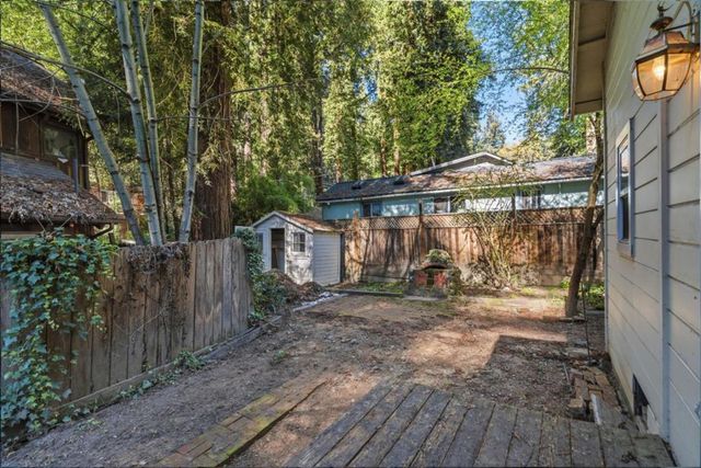 8965 Redwood Drive, Ben Lomond, CA 95005