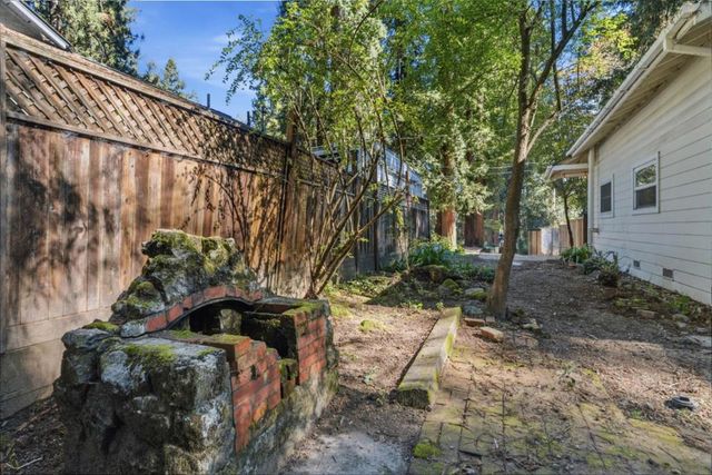 8965 Redwood Drive, Ben Lomond, CA 95005