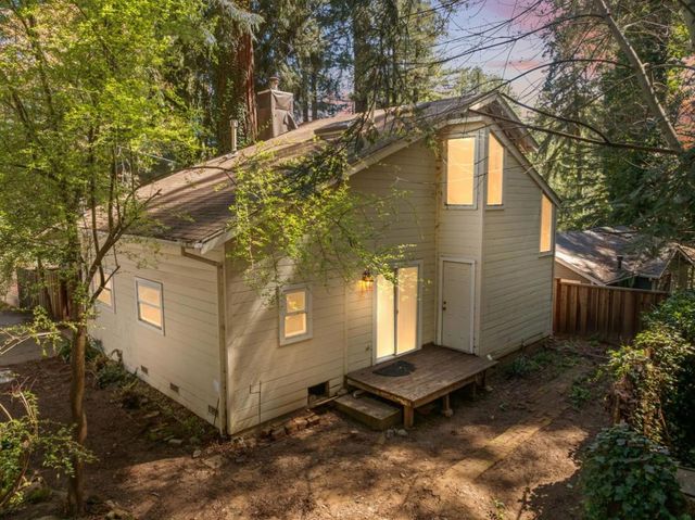 8965 Redwood Drive, Ben Lomond, CA 95005