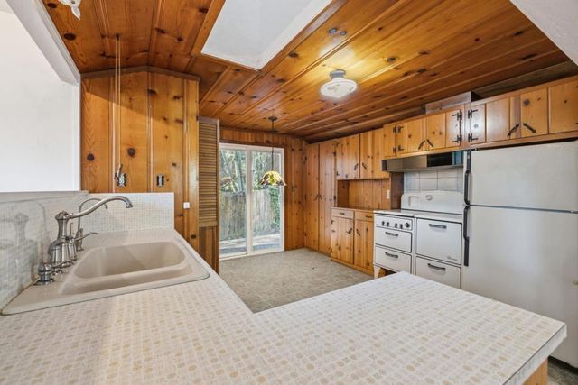 8965 Redwood Drive, Ben Lomond, CA 95005