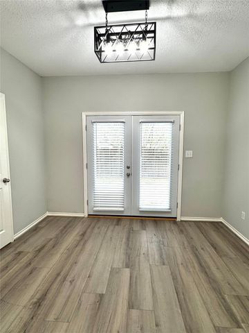 3002 Pine Chase Drive, Montgomery, TX 77356