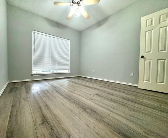 3002 Pine Chase Drive, Montgomery, TX 77356
