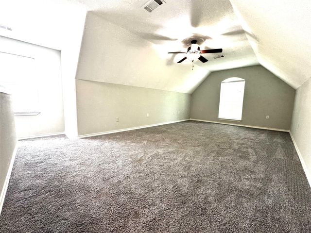 3002 Pine Chase Drive, Montgomery, TX 77356