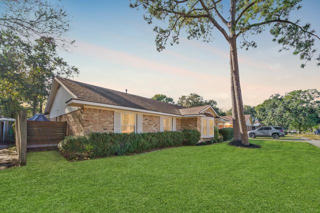 5919 Lattimer Drive, Houston, TX 77035