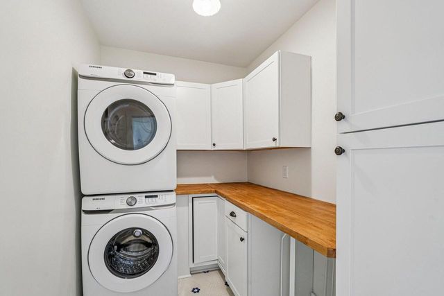 W4669 County Road A ROAD, Elkhorn, WI 53121