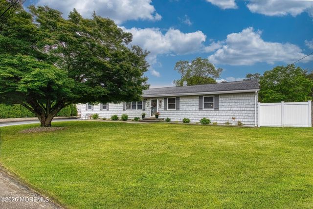 1632 2nd Avenue 1632, Toms River, NJ 08757
