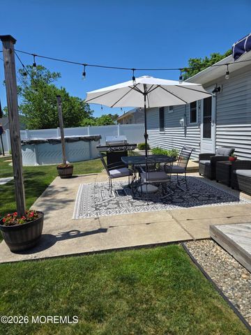1632 2nd Avenue 1632, Toms River, NJ 08757