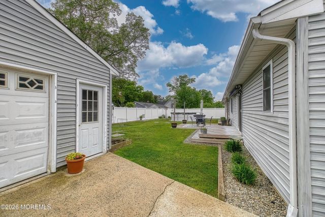 1632 2nd Avenue 1632, Toms River, NJ 08757