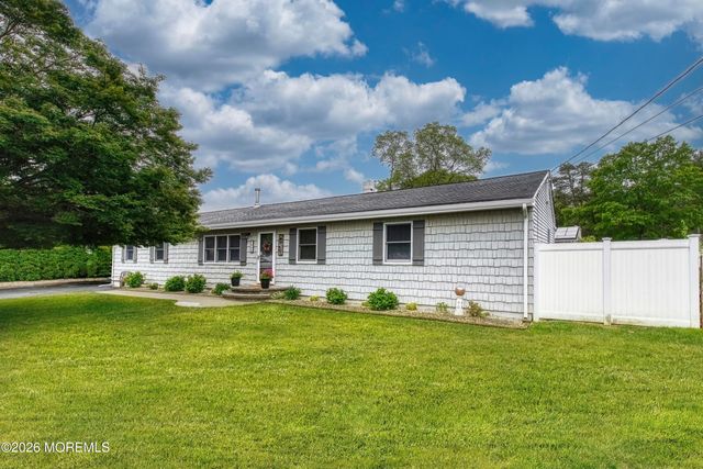 1632 2nd Avenue 1632, Toms River, NJ 08757