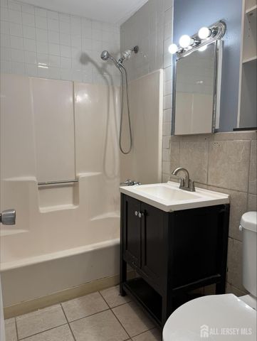 1211 Stelton Road, Piscataway, NJ 08854