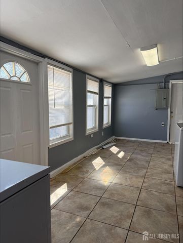 1211 Stelton Road, Piscataway, NJ 08854