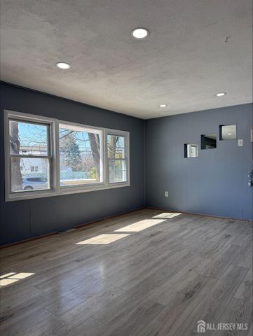 1211 Stelton Road, Piscataway, NJ 08854