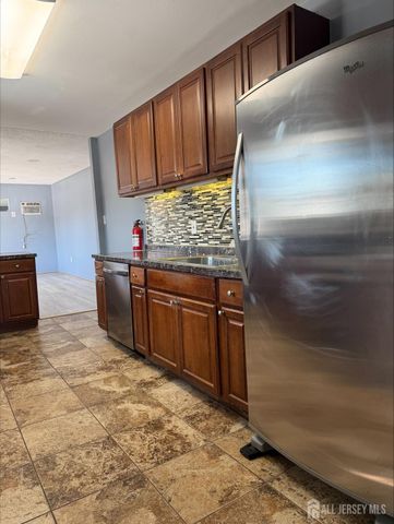 1211 Stelton Road, Piscataway, NJ 08854