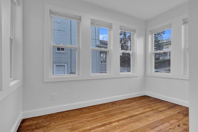 116-118 White Street 118, Belmont, MA 02478