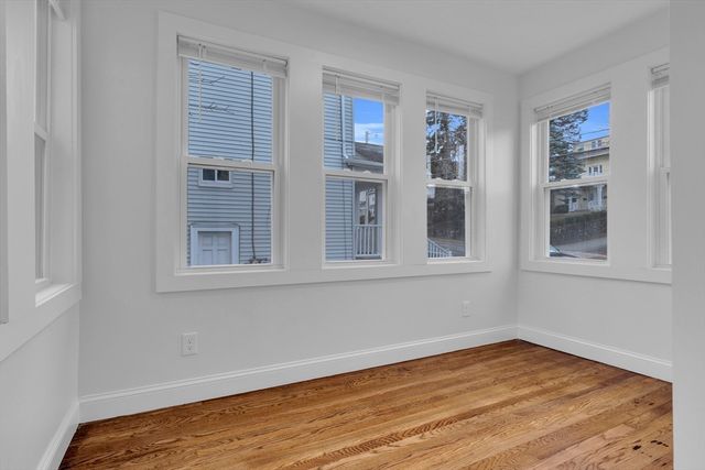 116-118 White Street 118, Belmont, MA 02478