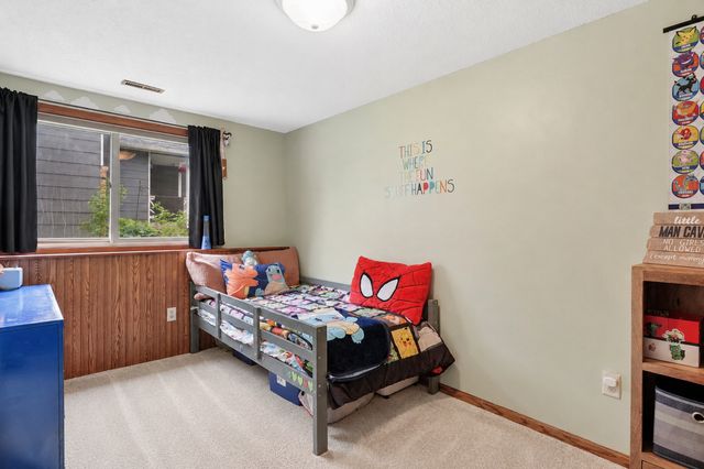 9115 Janero Avenue S, Cottage Grove, MN 55016