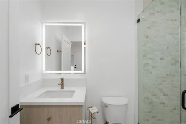 1016 Highland ave., Glendale, CA 91202