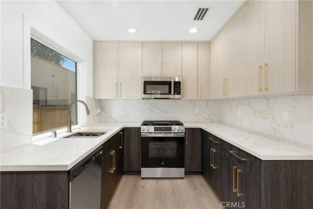1016 Highland ave., Glendale, CA 91202