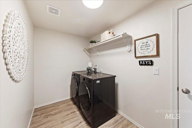 1289 Sundog Ave, Middleton, ID 83644