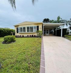 17 Nuevo Leon Road, Port St Lucie, FL 34952