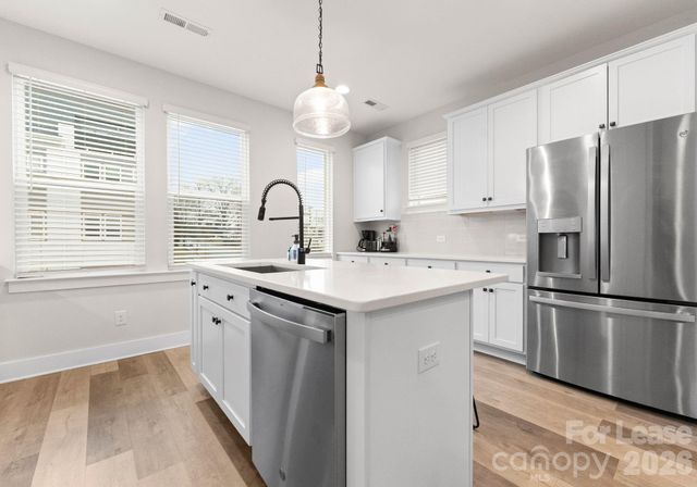 648 W End Drive, Charlotte, NC 28208